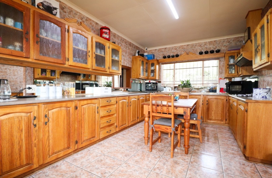 4 Bedroom Property for Sale in La Hoff North West
